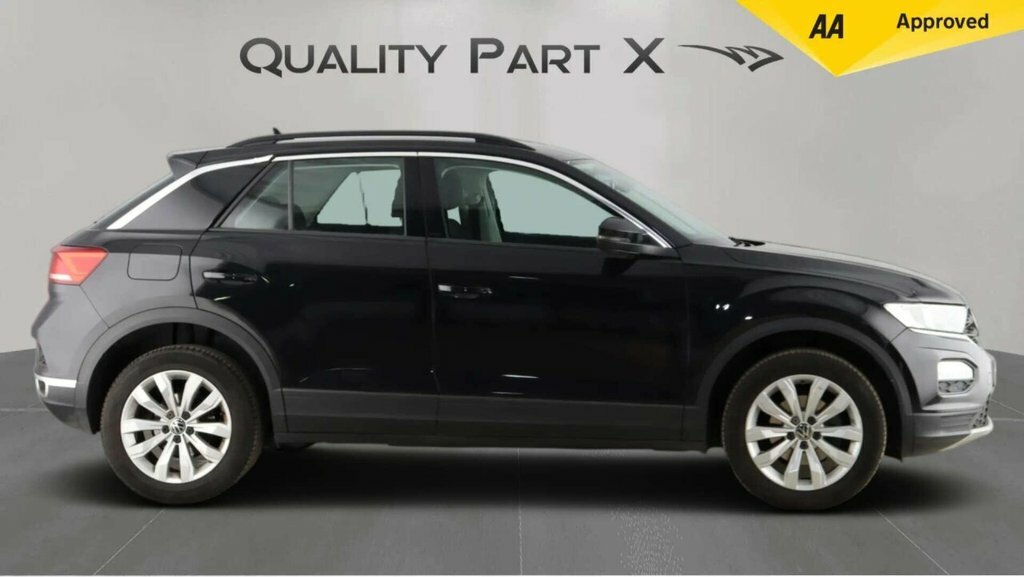 Volkswagen T-Roc Suv BG70KLU Black #4