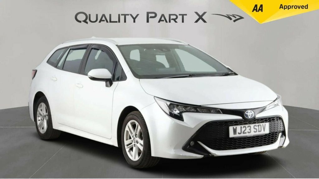 Toyota Corolla Estate White