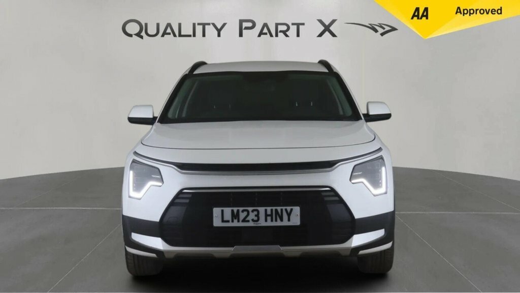 Kia Niro Suv LM23HNY White #2