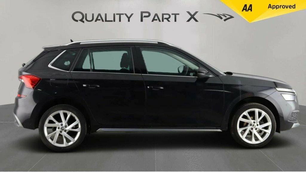 Skoda Kamiq Suv YP72FXD Black #4