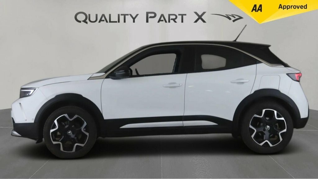 Vauxhall Mokka-e Suv BN72HGF White #4