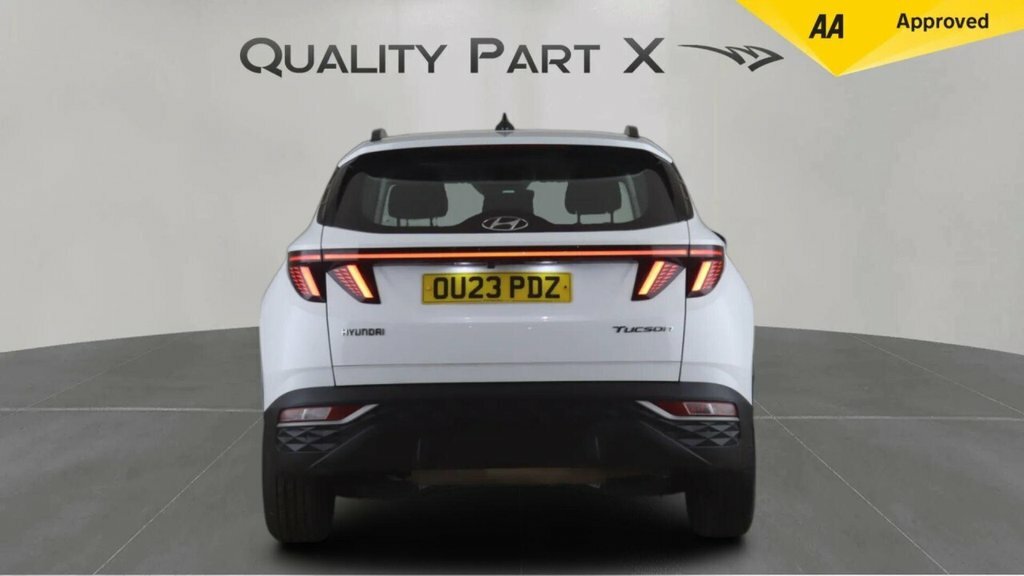 Hyundai Tucson Suv OU23PDZ White #6