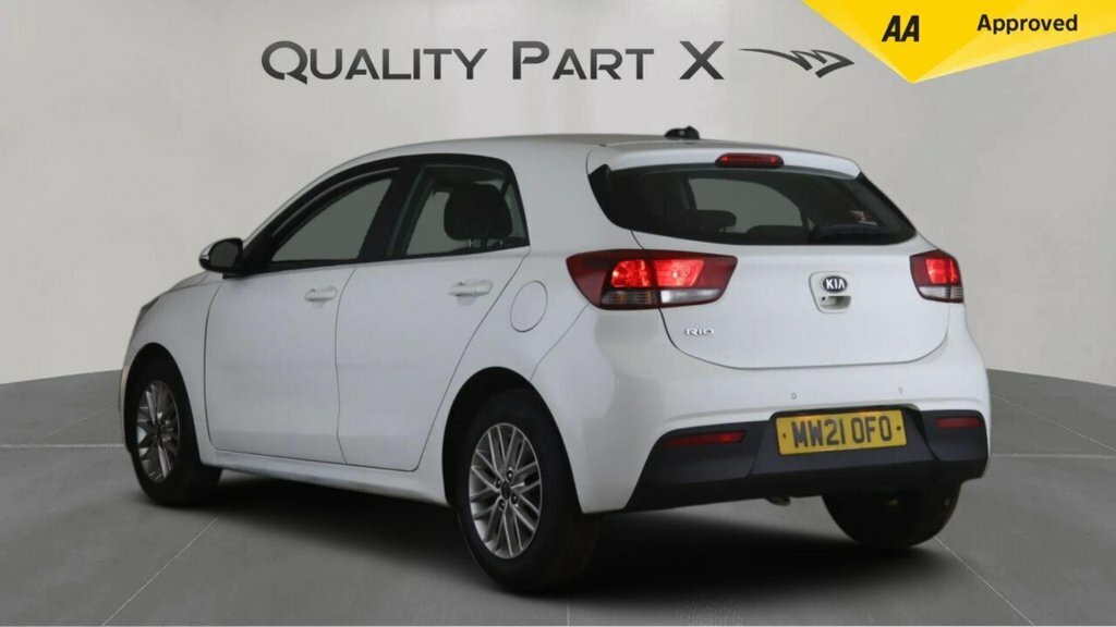 Kia RIO Hatchback MW21OFO White #5