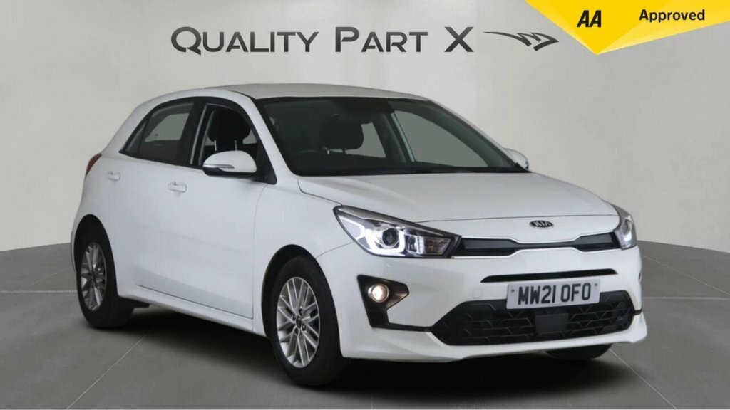 Kia RIO Hatchback White