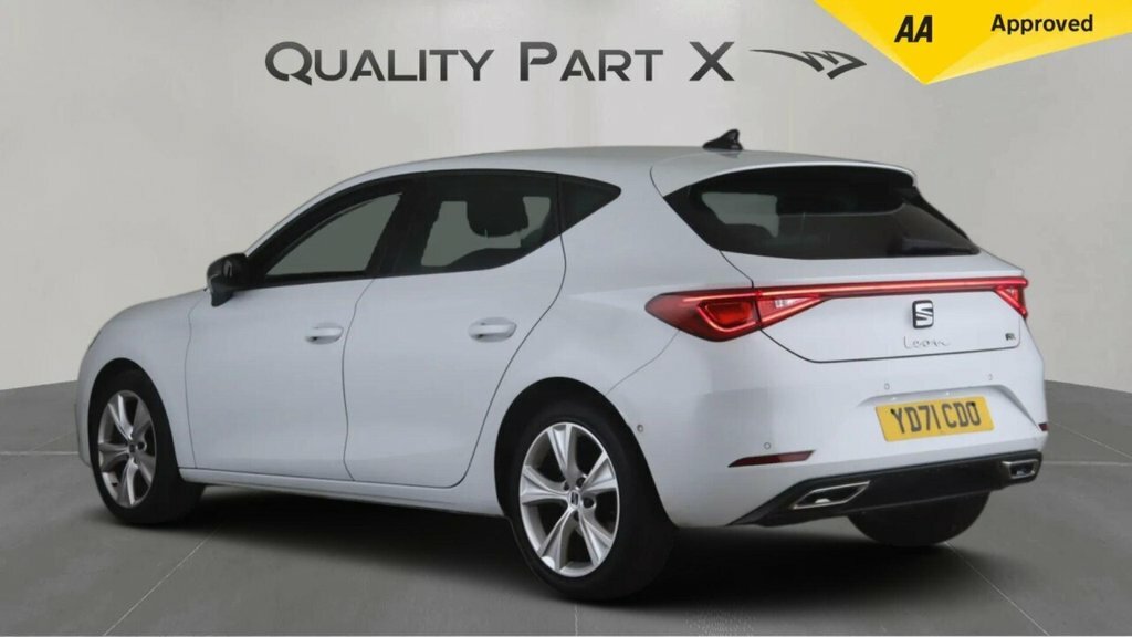 Seat Leon Hatchback YD71CDO White #5