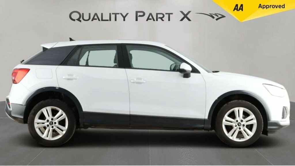 Audi Q2 Suv WF24VHM White #4