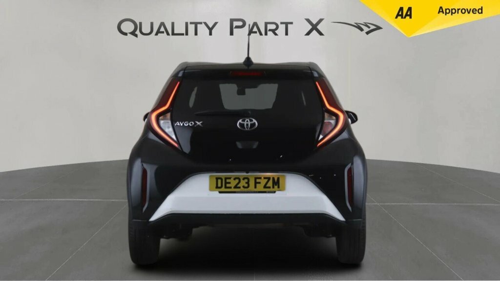 Toyota Aygo X Hatchback DE23FZM White #6