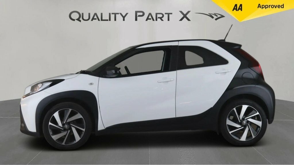 Toyota Aygo X Hatchback DE23FZM White #4