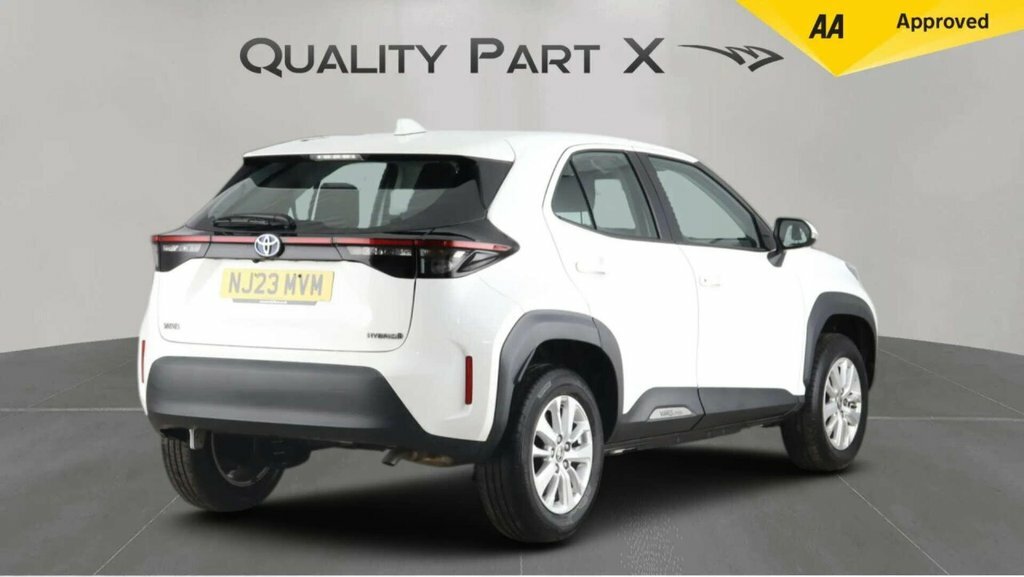 Toyota Yaris Cross Suv NJ23MVM White #5