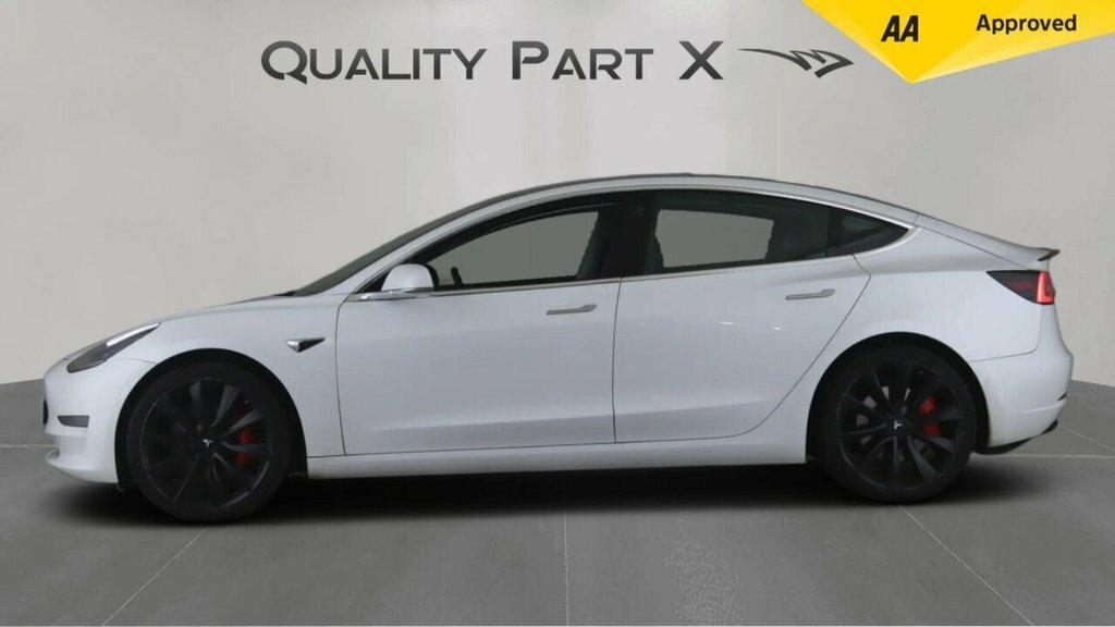 Tesla Model 3 Saloon LG20XDY White #4