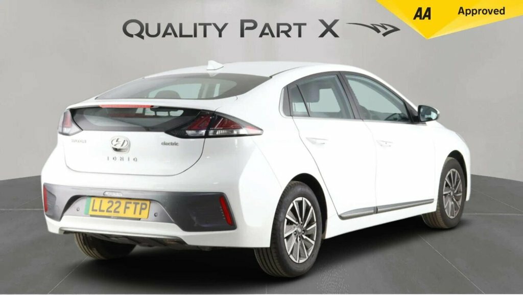 Hyundai Ioniq Hatchback LL22FTP White #5