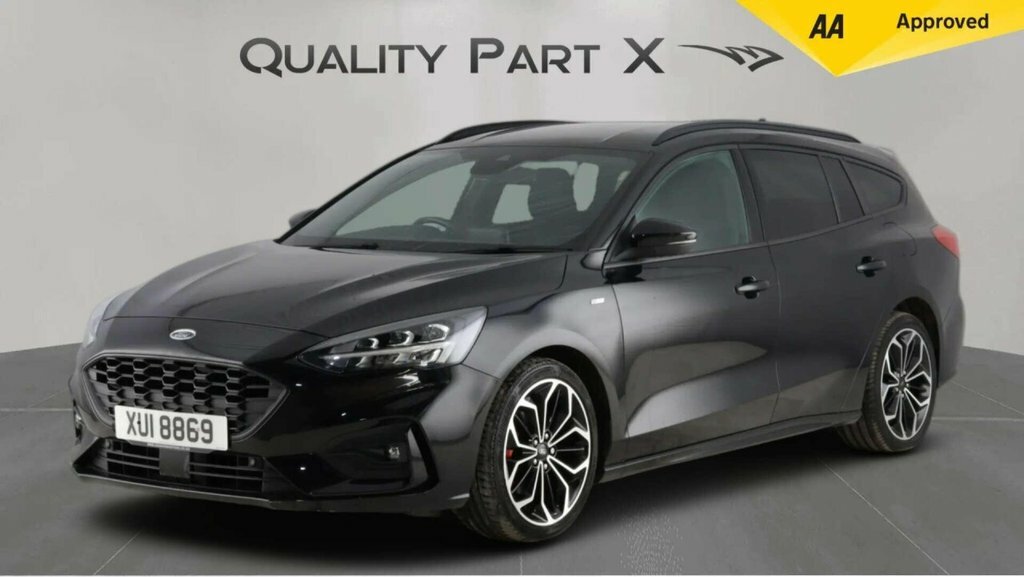 Ford Focus Estate XUI8869 Black #3