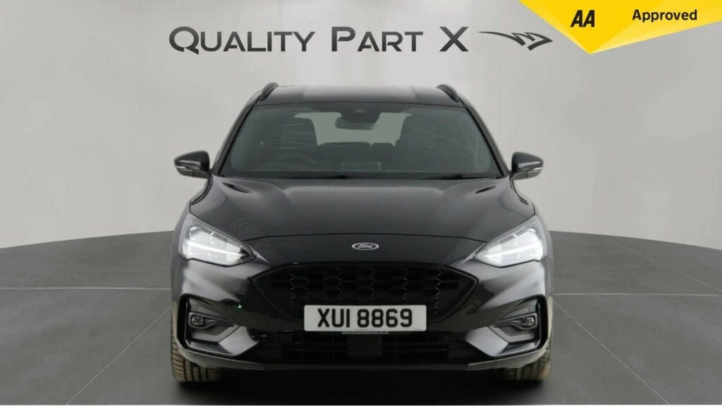 Ford Focus Estate XUI8869 Black #2