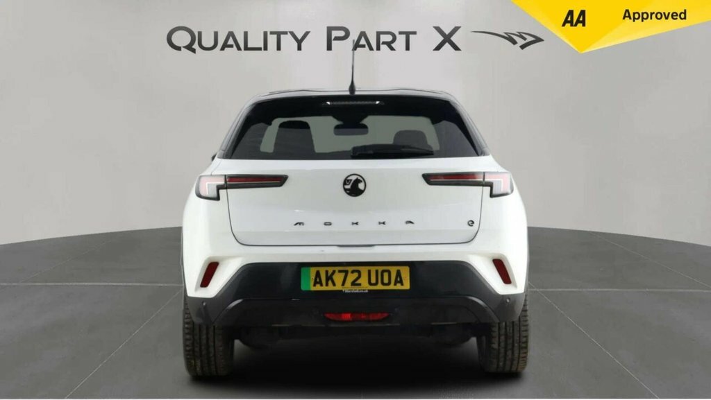 Vauxhall Mokka-e Suv AK72UOA White #6
