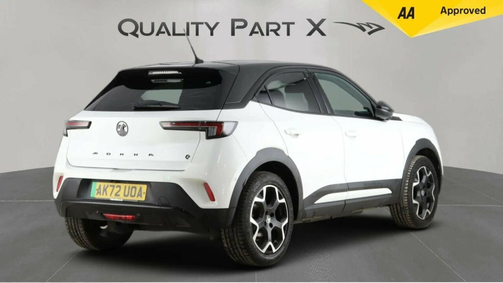 Vauxhall Mokka-e Suv AK72UOA White #5