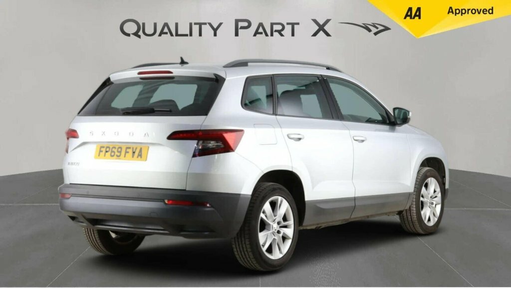 Skoda Karoq Se Technology FP69FVA Silver #5