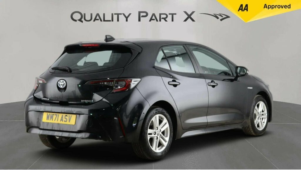 Toyota Corolla Hatchback WM71ASV Black #5