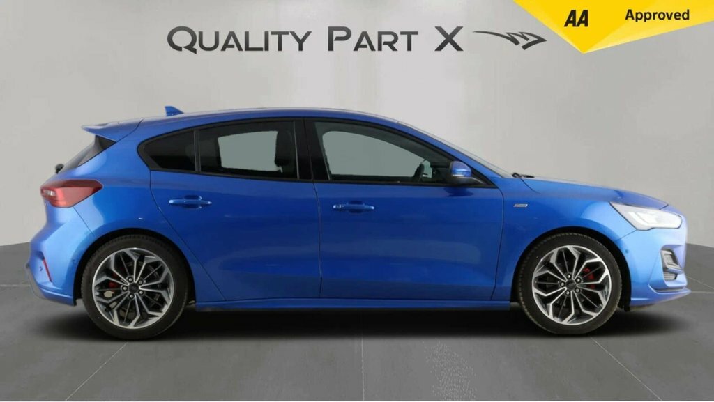 Ford Focus Hatchback AV23XDS Blue #4