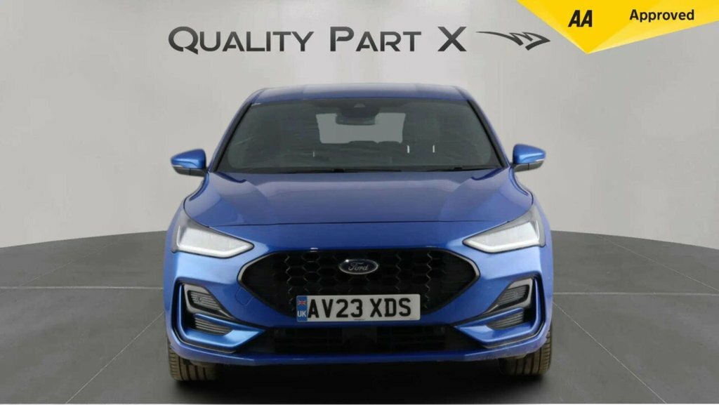 Ford Focus Hatchback AV23XDS Blue #2
