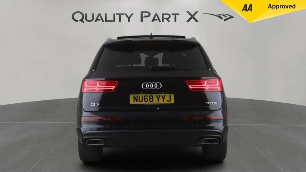 Audi Q7 Suv NU68YYJ Black #6