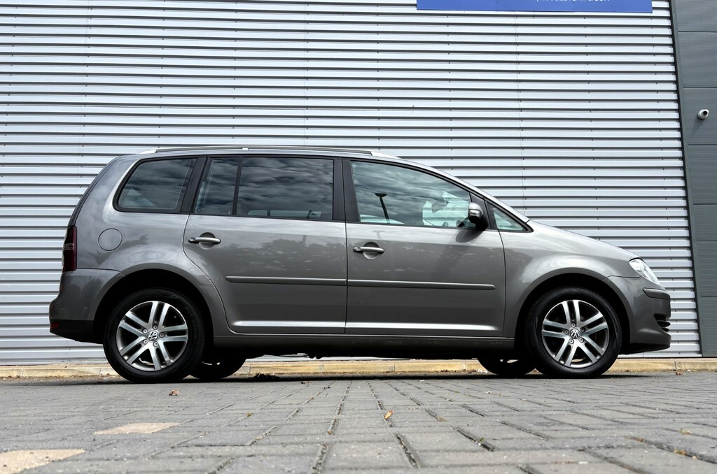 Volkswagen Touran Se Tdi 140 6 Speed Great Value 7 Seater Grey #3