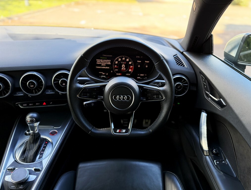 Audi TTS Tfsi Black Edition Red #16