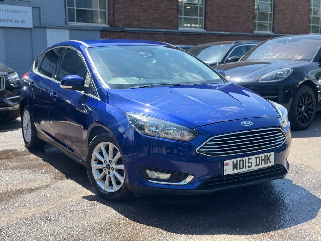 Ford Focus 1.6 Titanium Powershift Euro 6 Blue