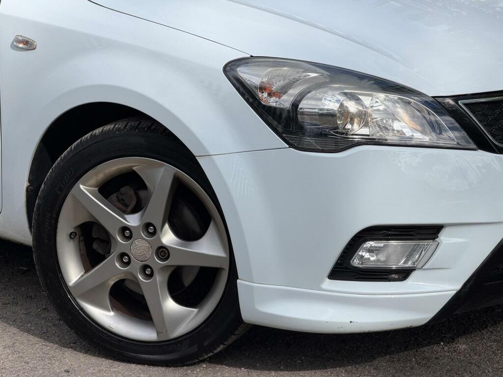 Kia Ceed 1.6 Crdi 3 Euro 5 201212 White #3