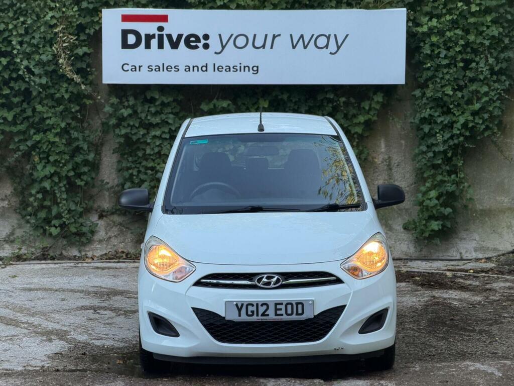 Hyundai I10 Hatchback 1.2 Classic Euro 5 201212 YG12EOD White #2