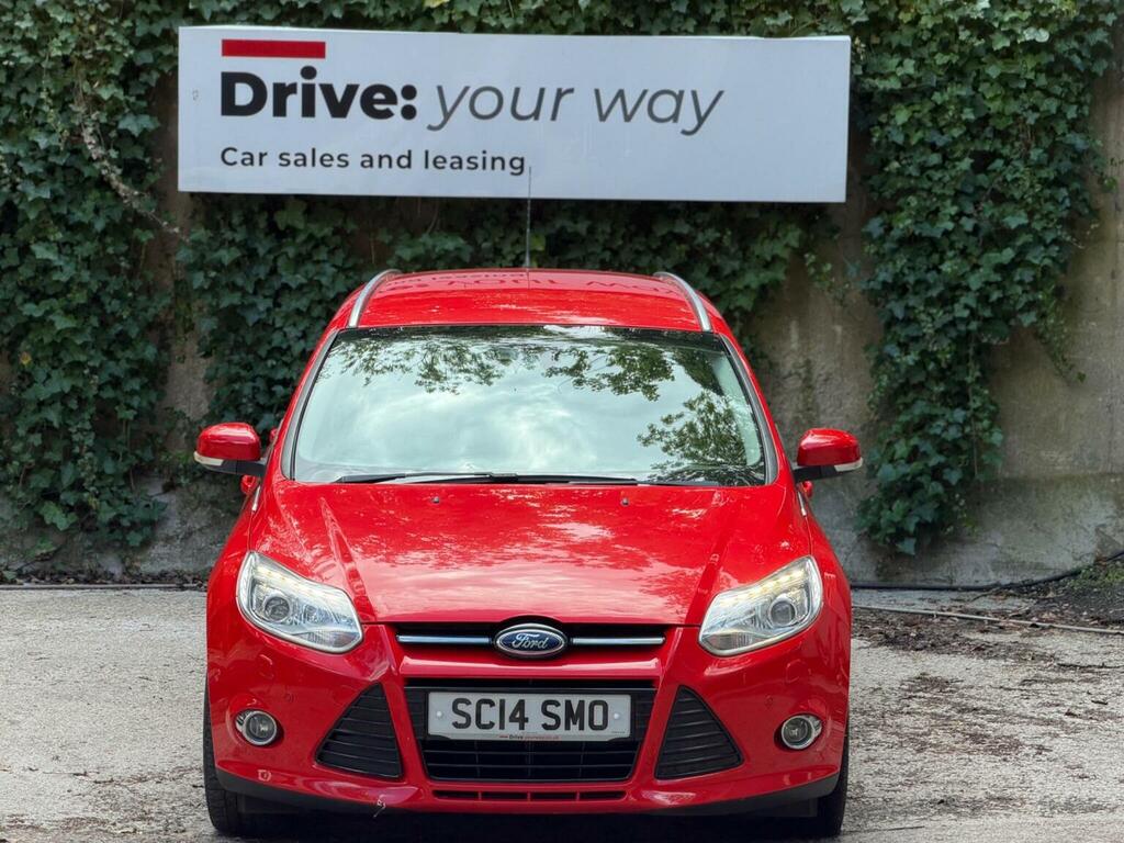 Ford Focus Estate 1.0T Ecoboost Titanium X Euro 5 Ss SC14SMO Red #2