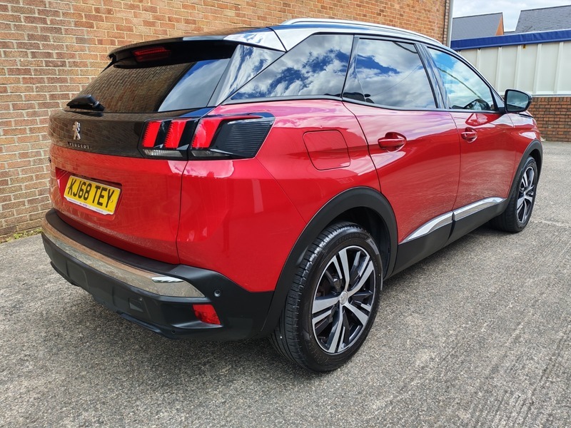 Peugeot 3008 1.5 Bluehdi Allure Suv KJ68TEY Red #3
