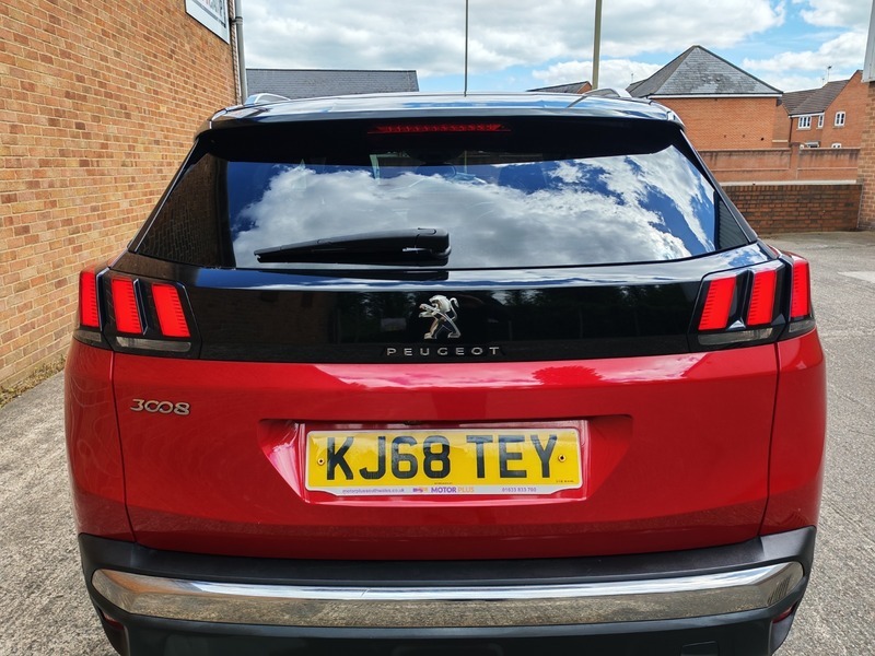 Peugeot 3008 1.5 Bluehdi Allure Suv KJ68TEY Red #4