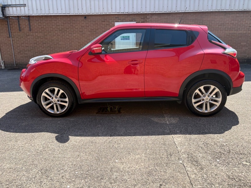 Nissan Juke 1.2 Dig-t Acenta Suv YF65USS Red #6