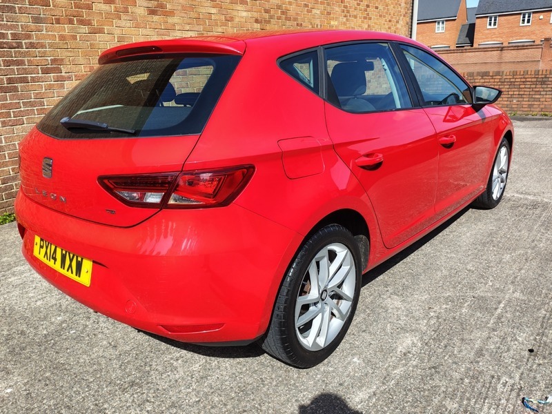 Seat Leon 1.2 Tsi Se Hatchback PX14WXW Red #3