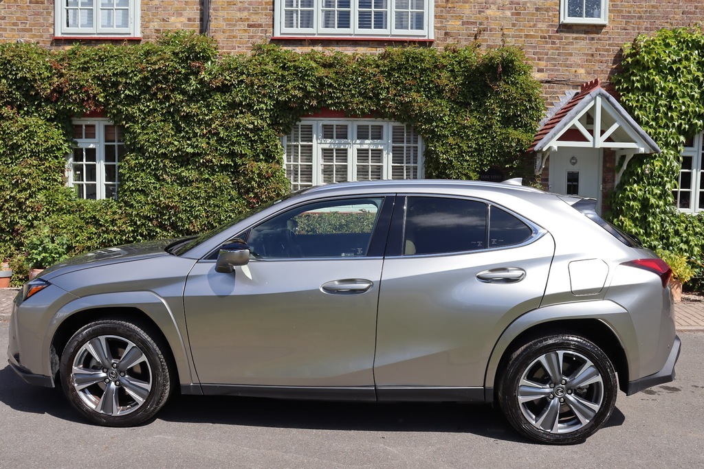 Lexus UX 150Kw Takumi GJ74HPV Silver #4