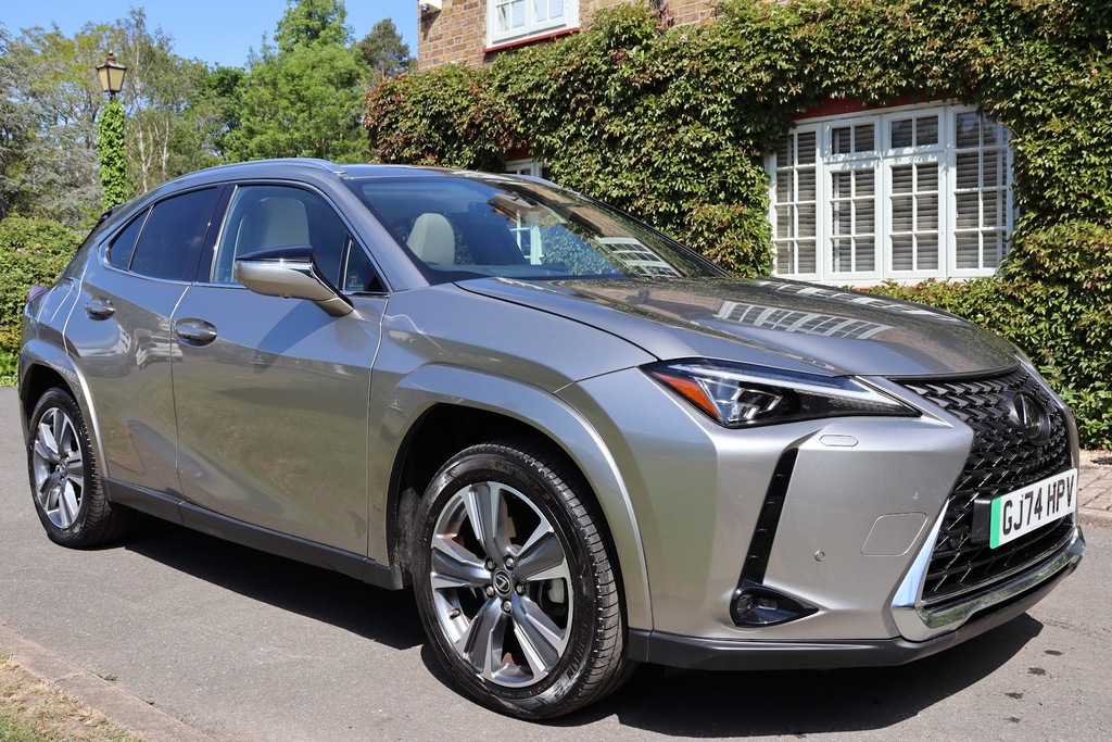 Lexus UX 150Kw Takumi Silver