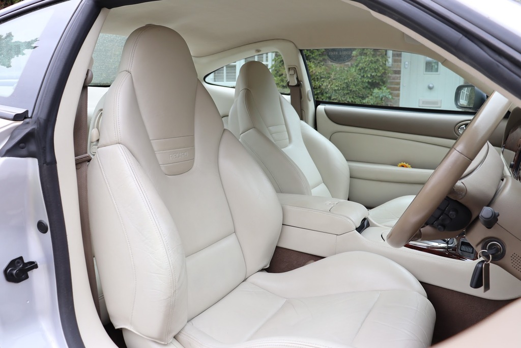 Jaguar XKR 4.2 Silver #8