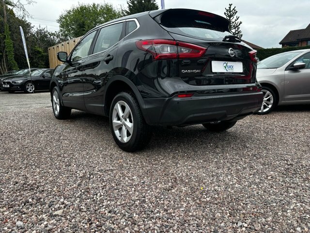 Nissan Qashqai 1.5 Dci Acenta Premium Suv Euro LM69MLL Black #4