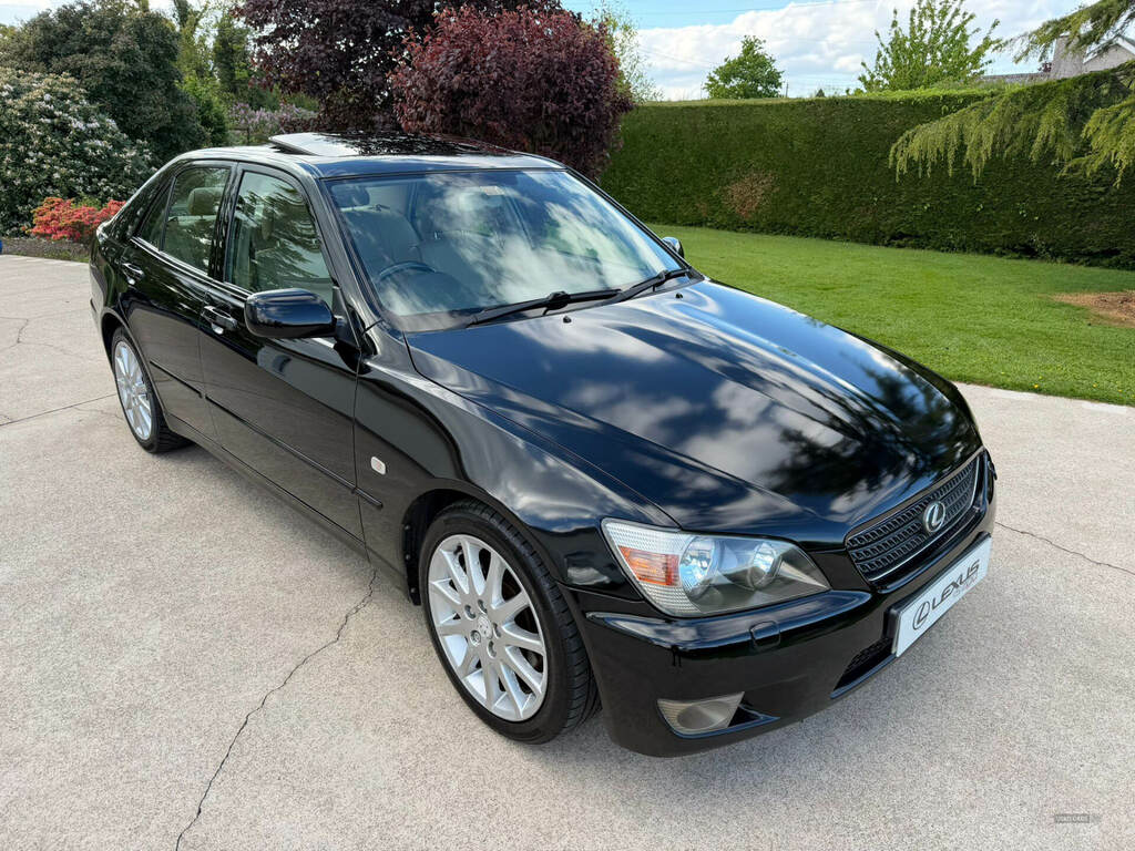 Lexus IS 200 2.0 Se Black #5