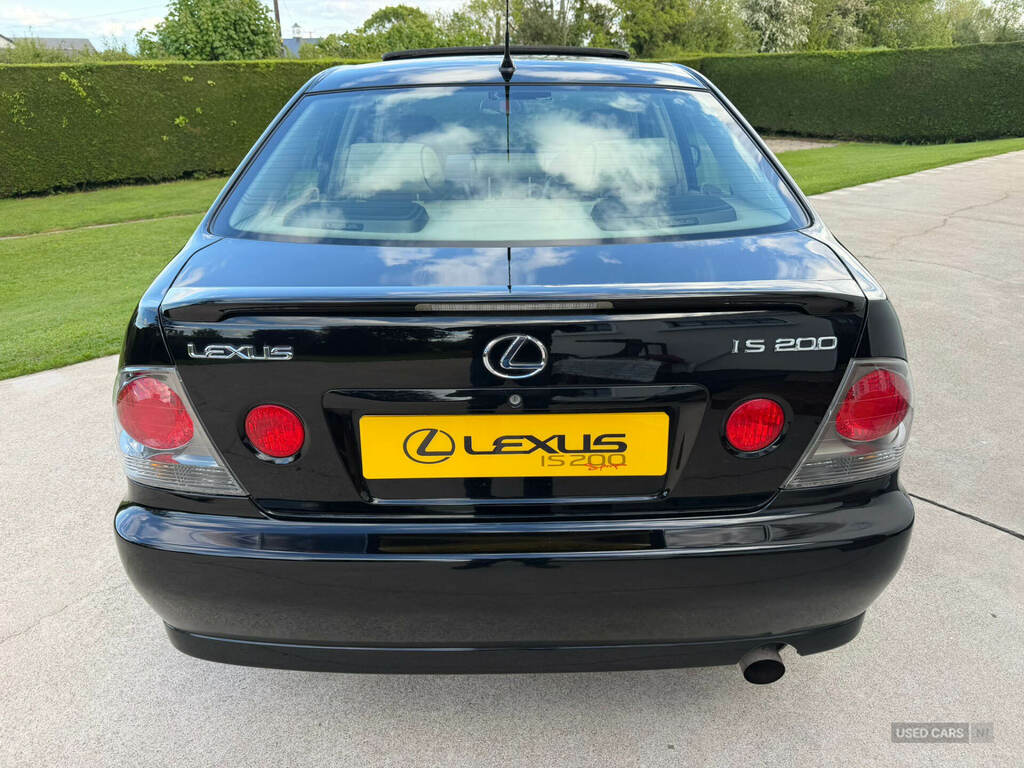 Lexus IS 250 4dr Grey #8