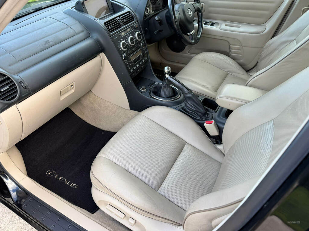 Lexus IS 250 4dr Grey #19