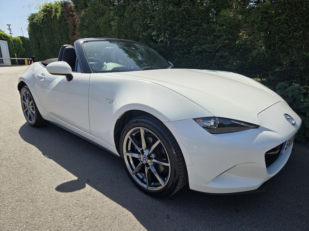 Mazda MX-5 Convertible 2.0 Skyactiv-g Sport Nav 2017 White #2