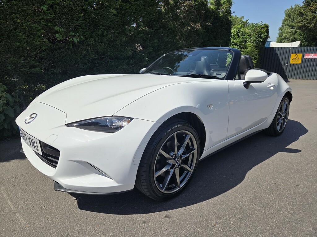 Mazda MX-5 Convertible 2.0 Skyactiv-g Sport Nav 2017 White #4