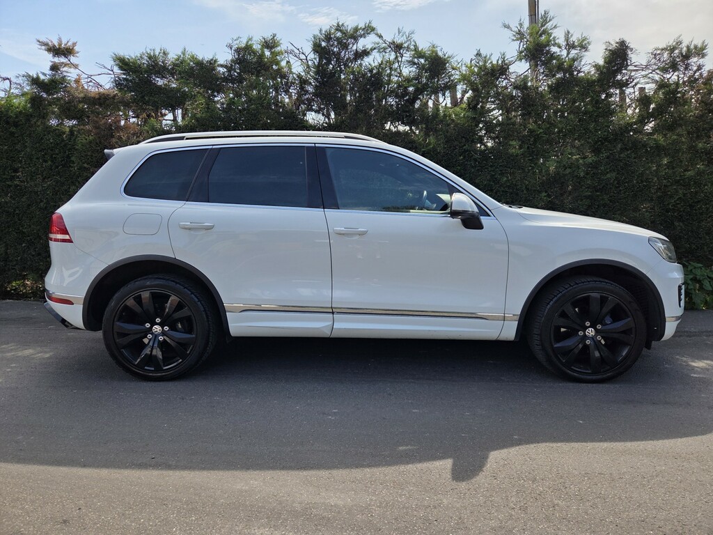 Volkswagen Touareg Suv 3.0 Tdi V6 Bluemotion Tech R-line 2015 White