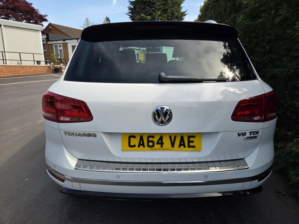 Volkswagen Touareg Suv 3.0 Tdi V6 Bluemotion Tech R-line 2015 CA64VAE White #5