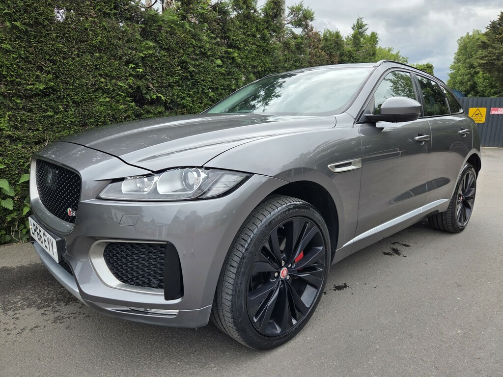 Jaguar F-Pace Suv 3.0 D300 V6 S 2016 LP66EYY Grey #2