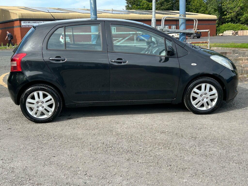 Toyota Yaris 1.3 Tr Hatchback Multimode 136 Gkm, 8 Black #4