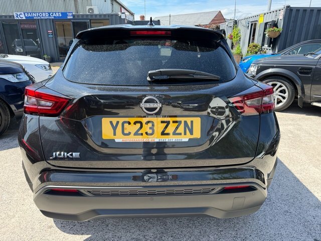 Nissan Juke 2023 1.0 Dig-t N-connecta Suv Dct YC23ZZN Black #6