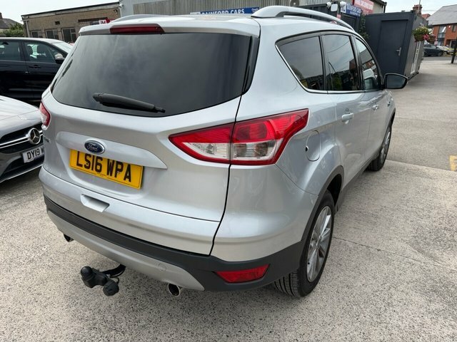 Ford Kuga 2016 2.0 Tdci Titanium Suv 2Wd E LS16WPA Silver #3