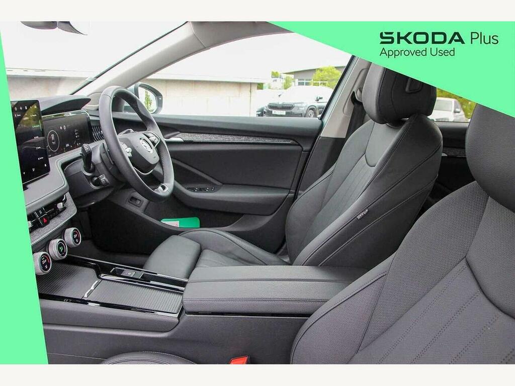 Skoda Superb 2025 1.5 Tsi E-tec Se L Dsg EF74TYT Silver #2